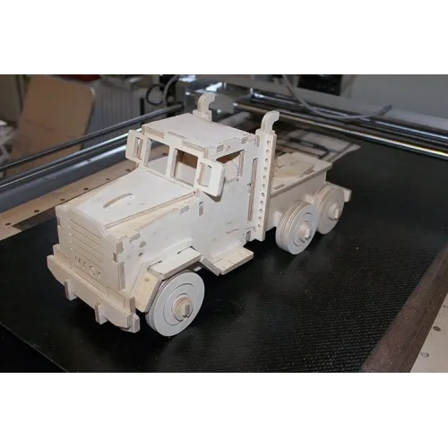  Træ Semi Truck Laser Cut Vector Skabelon