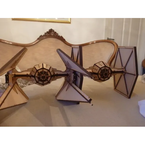  Laserskærevektorfil til interceptor-rumfartøj til gør-det-selv-model