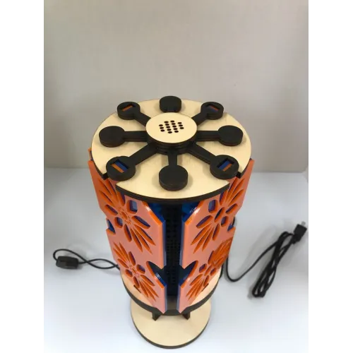  Abajur de mesa floral com corte a laser - Modelo vetorial